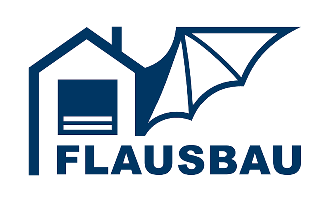 "FLAUSBAU"-Logo des E+E-Vorhabens Artenhilfs- und CEF-Maßnahmen für Fledermäuse im Rahmen energetischer Gebäudesanierungen