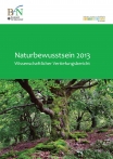 Cover der Broschüre Naturbewusstsein Wissenschaftlicher Vertiefungsbericht 2013 mit einem alten Baum