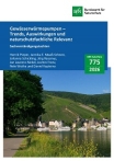 Cover von BfN-Schriften 775; Titelbild: Ort in hügeliger Landschaft an einem Fluss (iStock-1369027823)
