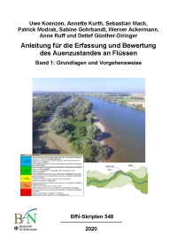 Cover von Skript 548: oben: Blick auf die Aue der Donau (Planungsbüro Koenzen); links unten: Bewertungsskala (Brunotte et al. 2009); rechts unten: Auenabgrenzung (Planungsbüro Koenzen)