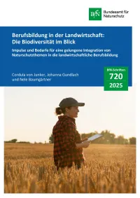 Cover von BfN-Schriften 720; Titelbild: Weibliche Person im Feld mit Tablet (©scharfsinn86 - stock.adobe.com)