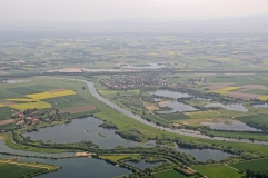 Luftaufnahme der Weseraue bei Windheim