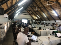 Auf der Abbildung sieht man die Teilnehmer des MAB-Regionalworkshops in Simbabwe