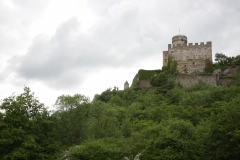 Zu sehen ist die exponierte Burganlage Pyrmont.