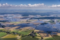 Luftaufnahme Blick oberhalb der Wulfener Bruchwiesen Richtung Nordost Richtung Steckby-Lödderitzer Forst, Mittlere Elbe