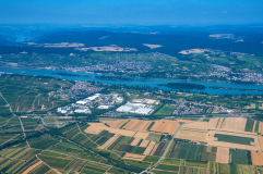 Luftaufnahme Blick aus Süd auf Rüdesheim am Rhein 