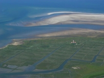 Luftbild eines Inselausläufers im Schleswig-Holsteinischen Wattenmeer