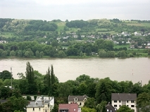 Blick auf die Rhein-Ahr-Terrassen vom Drachenfels über das Mittelrheintal (Foto: Christof Martin)