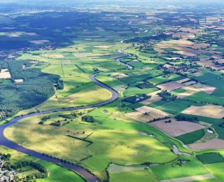 Luftaufnahme der Aller mit Blick Richtung Verden