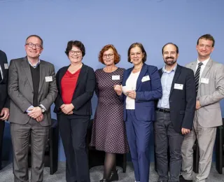 Podium des BfN-Fachgespräch zu Naturschutz und erneuerbaren Energien am 13.11.2023