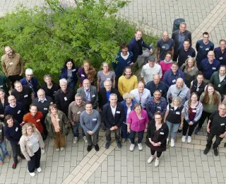 Gruppenfoto der Teilnehmenden der NaturschutzDigital 2025 in Leipzig