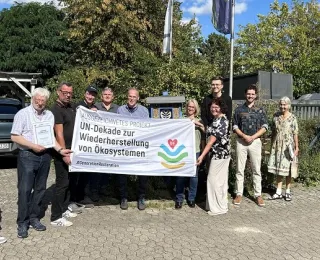 Gruppenbild beim Besuch des Projekts
